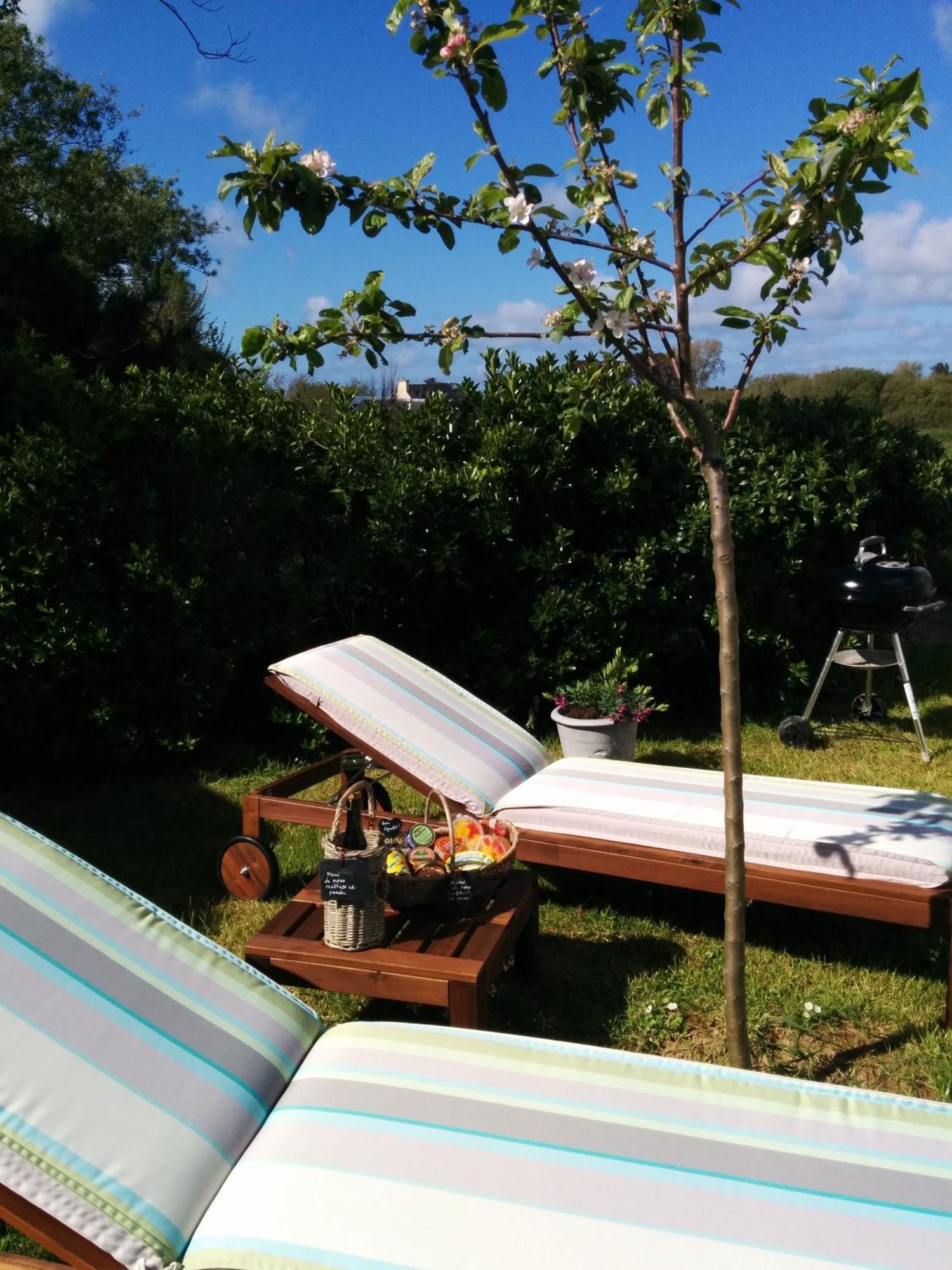 Roulotte Gites O Bien-Etre Massage Spa Sejour Bien-Etre En Hebergement Insolite Roulotte Karantez Ou En Gites Melon Ou Yock A 800 M Des Plages Maison D'Hote Drogou Porspoder Esterno foto