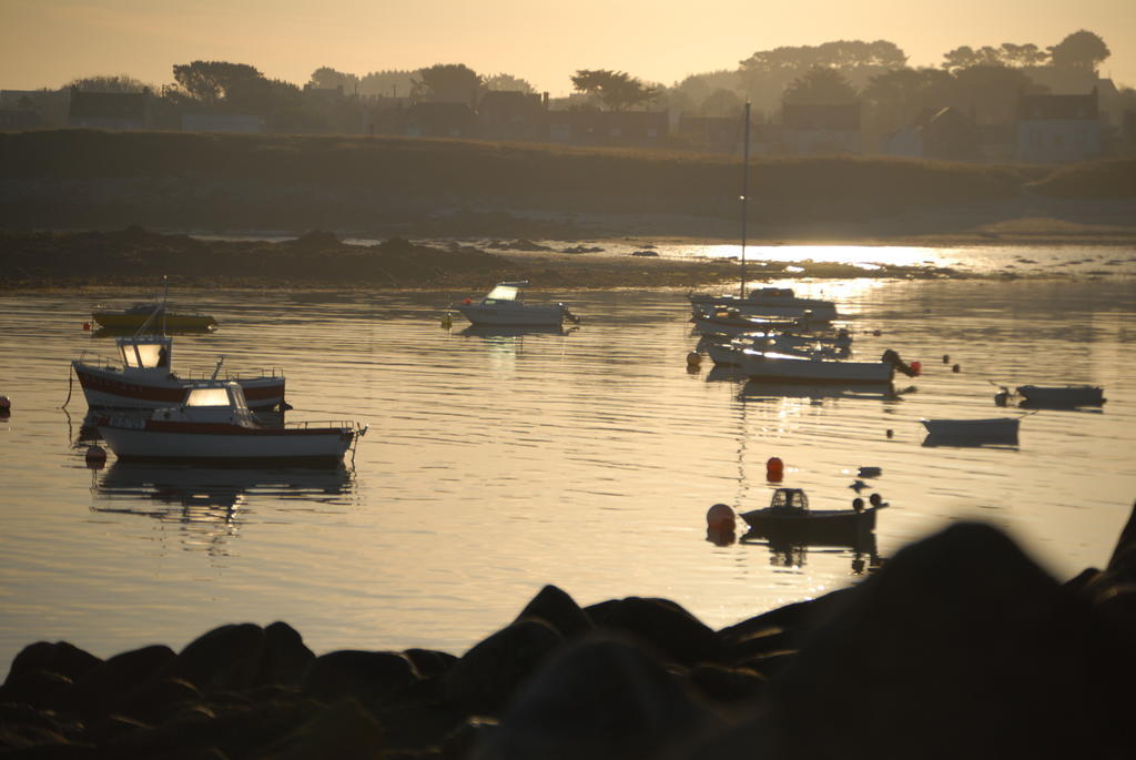 Roulotte Gites O Bien-Etre Massage Spa Sejour Bien-Etre En Hebergement Insolite Roulotte Karantez Ou En Gites Melon Ou Yock A 800 M Des Plages Maison D'Hote Drogou Porspoder Esterno foto