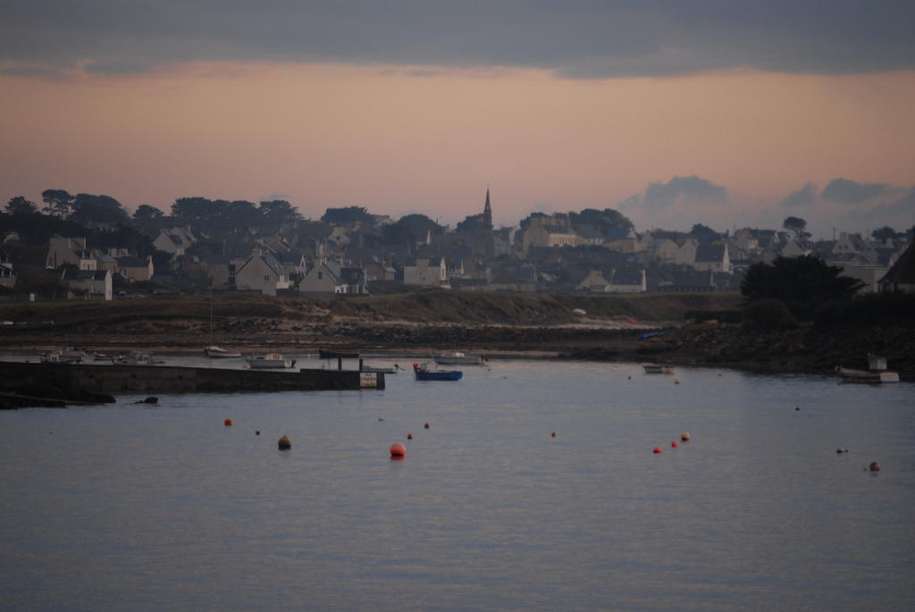 Roulotte Gites O Bien-Etre Massage Spa Sejour Bien-Etre En Hebergement Insolite Roulotte Karantez Ou En Gites Melon Ou Yock A 800 M Des Plages Maison D'Hote Drogou Porspoder Esterno foto