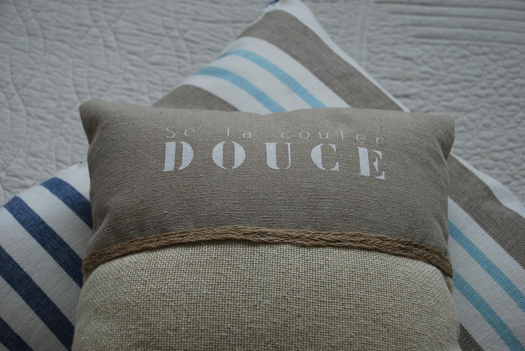 Roulotte Gites O Bien-Etre Massage Spa Sejour Bien-Etre En Hebergement Insolite Roulotte Karantez Ou En Gites Melon Ou Yock A 800 M Des Plages Maison D'Hote Drogou Porspoder Camera foto