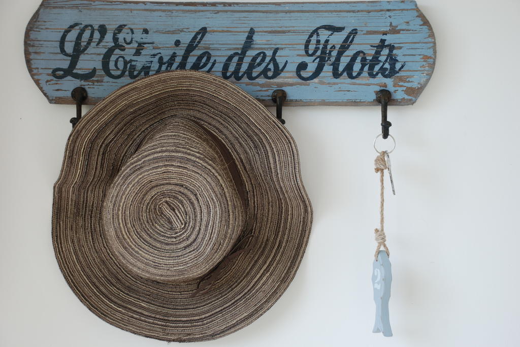 Roulotte Gites O Bien-Etre Massage Spa Sejour Bien-Etre En Hebergement Insolite Roulotte Karantez Ou En Gites Melon Ou Yock A 800 M Des Plages Maison D'Hote Drogou Porspoder Camera foto