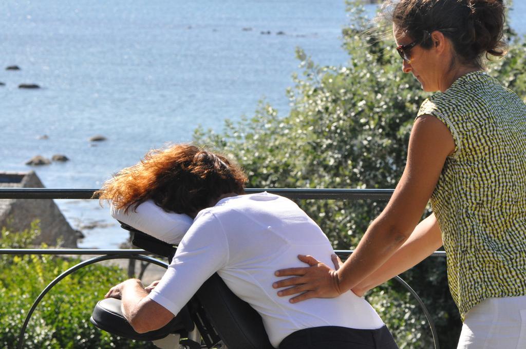 Roulotte Gites O Bien-Etre Massage Spa Sejour Bien-Etre En Hebergement Insolite Roulotte Karantez Ou En Gites Melon Ou Yock A 800 M Des Plages Maison D'Hote Drogou Porspoder Esterno foto